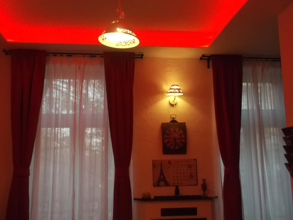 Belvarosi Apartmanszallo - Kiskunfélegyháza Exterior foto