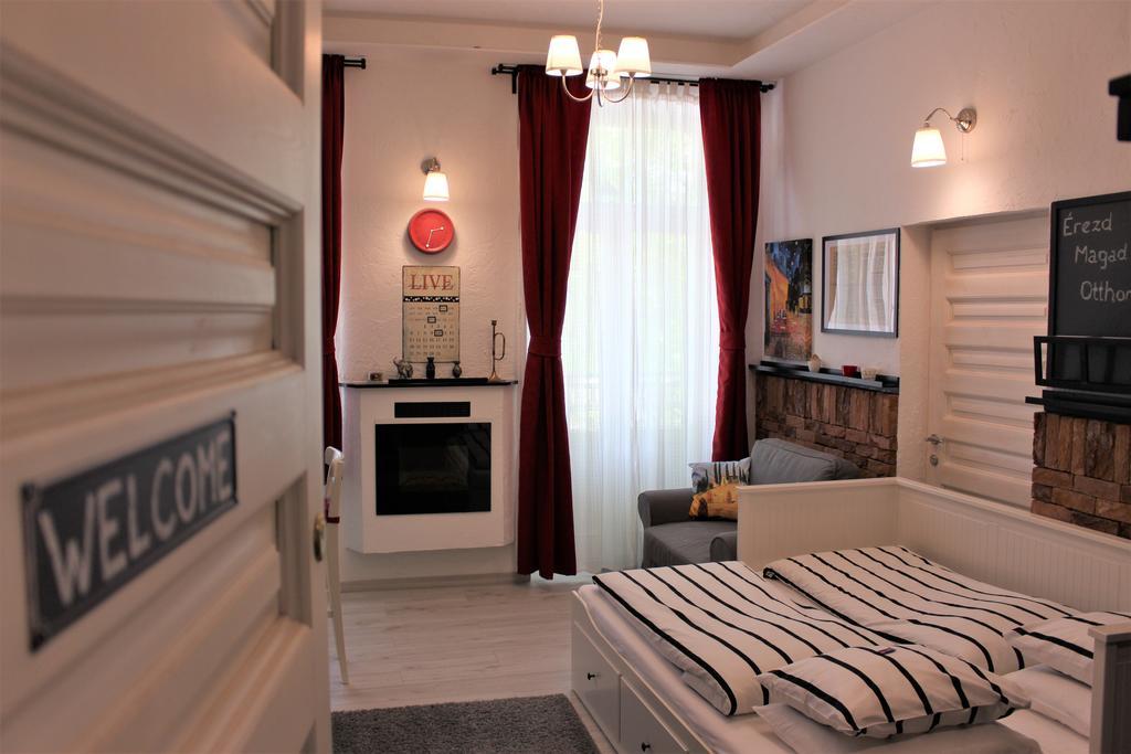 Belvarosi Apartmanszallo - Kiskunfélegyháza Exterior foto