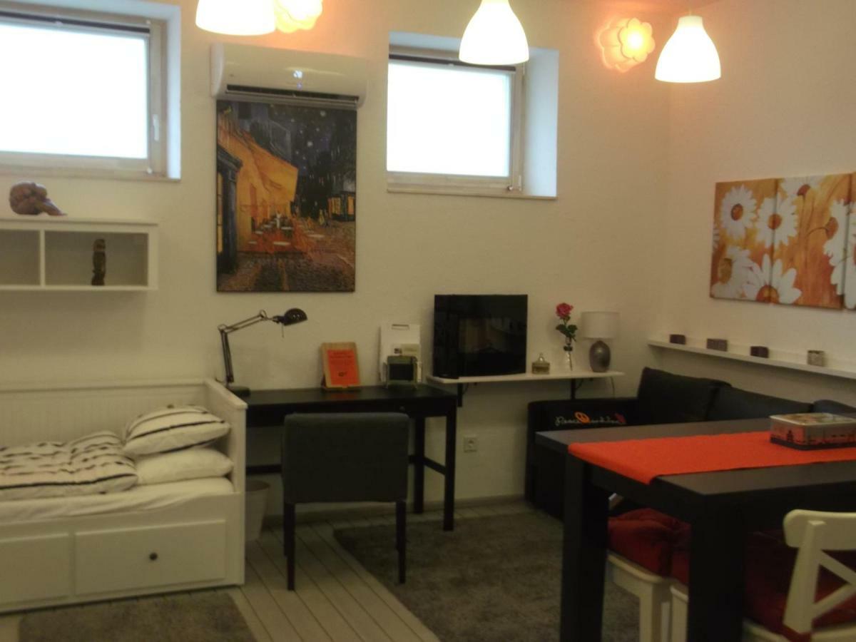 Belvarosi Apartmanszallo - Kiskunfélegyháza Exterior foto