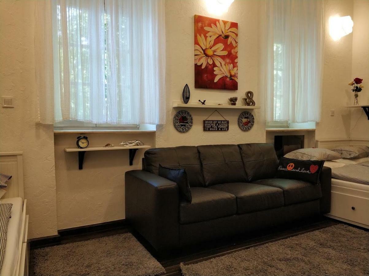 Belvarosi Apartmanszallo - Kiskunfélegyháza Exterior foto